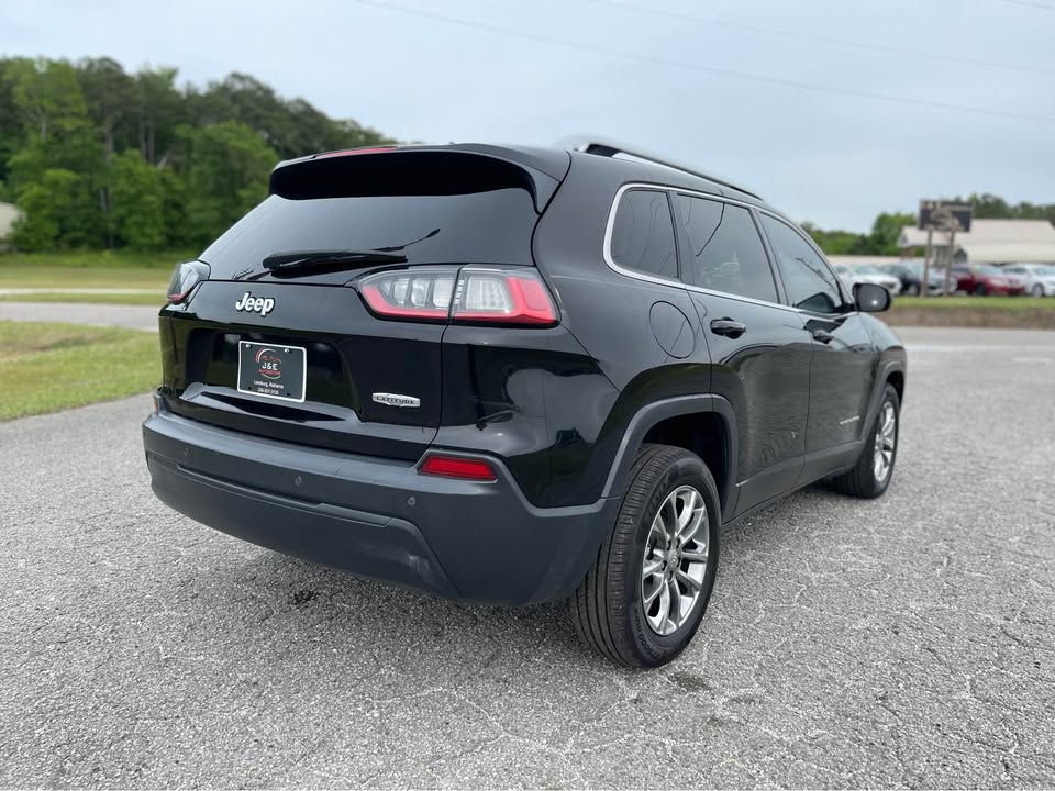 Thumbnail: 2019 Jeep Cherokee