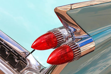 oldtimer-american-car-detail-retro-close-up-back-light.jpg