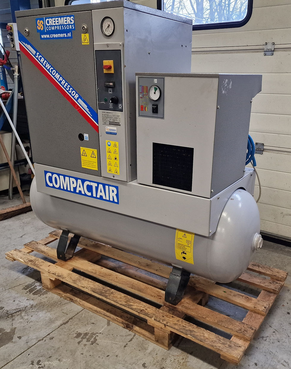 Thumbnail: Creemers RCA 5,5 schroefcompressor 5,5 kW 700 l/min bouwjaar 2007
