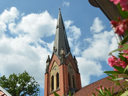 Neuenhäusen: Gottesdienst mit Konfirmationsjubiläum und Chor
