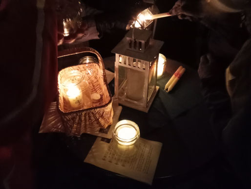 Celle: Kirchengemeinden entzünden Friedenslicht auf dem Lauensteinplatz