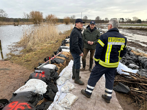 Henning Otte dankt Hochwasser-Helfern und fordert Deichertüchtigung