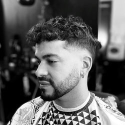 Corte masculino en Saint Antonie, Providencia