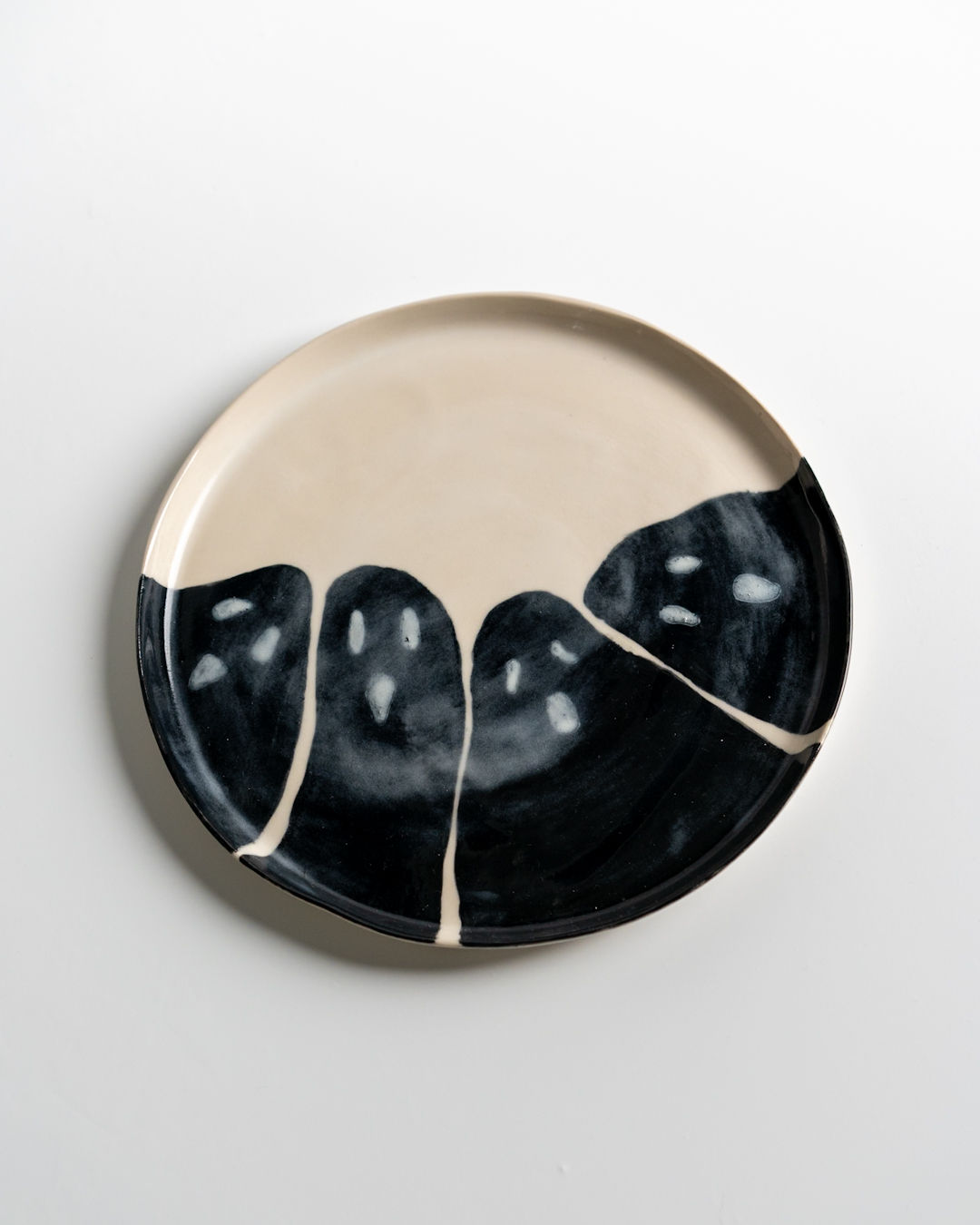 Hayalet Desenli Porselen Yemek Tabağı