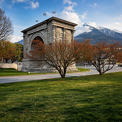 arco di agusto aosta