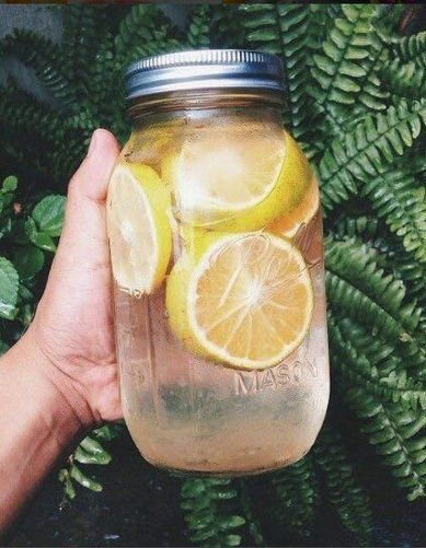 Los 5 beneficios de beber agua con limón 🍋