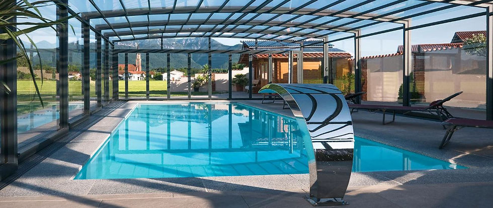 Hohe Poolüberdachung 1.JPG