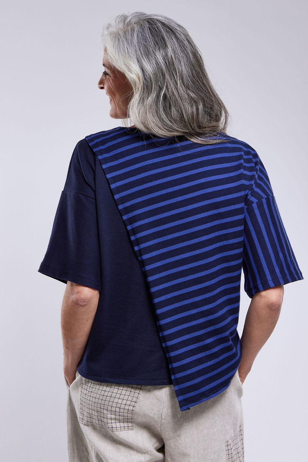 Thumbnail: T-SHIRT ASYMÉTRIQUE - TUALA