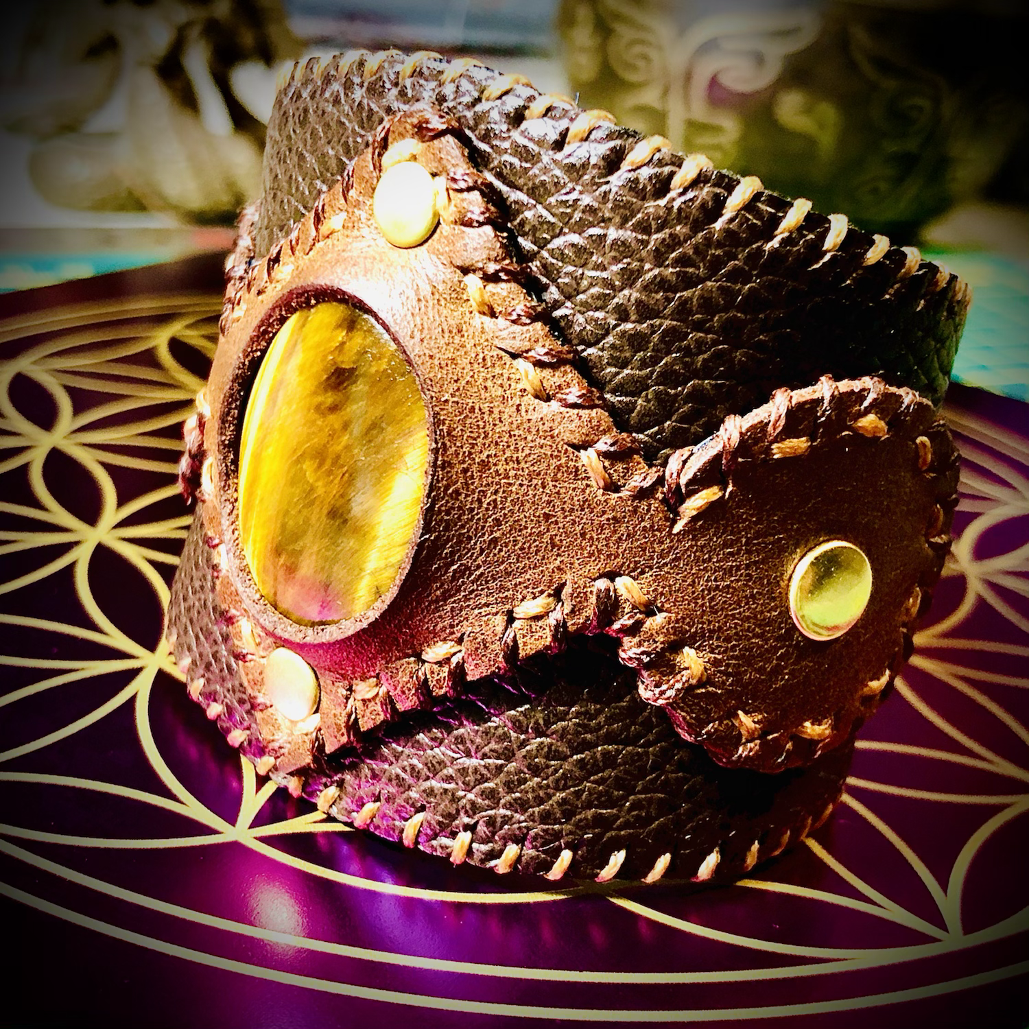 Bracelet manchette tendance cuir/pierre