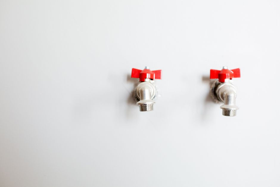 Commercial Building Renovations: Balancing Costs, Efficiency, and Business Continuity