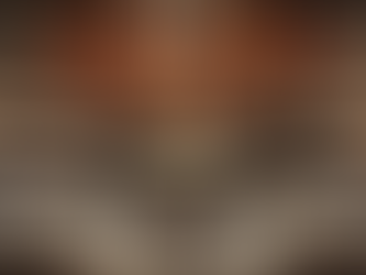 Breaking Free: Revolutionary Seasonal Bar Decor Tips for Your Dark Modern Space