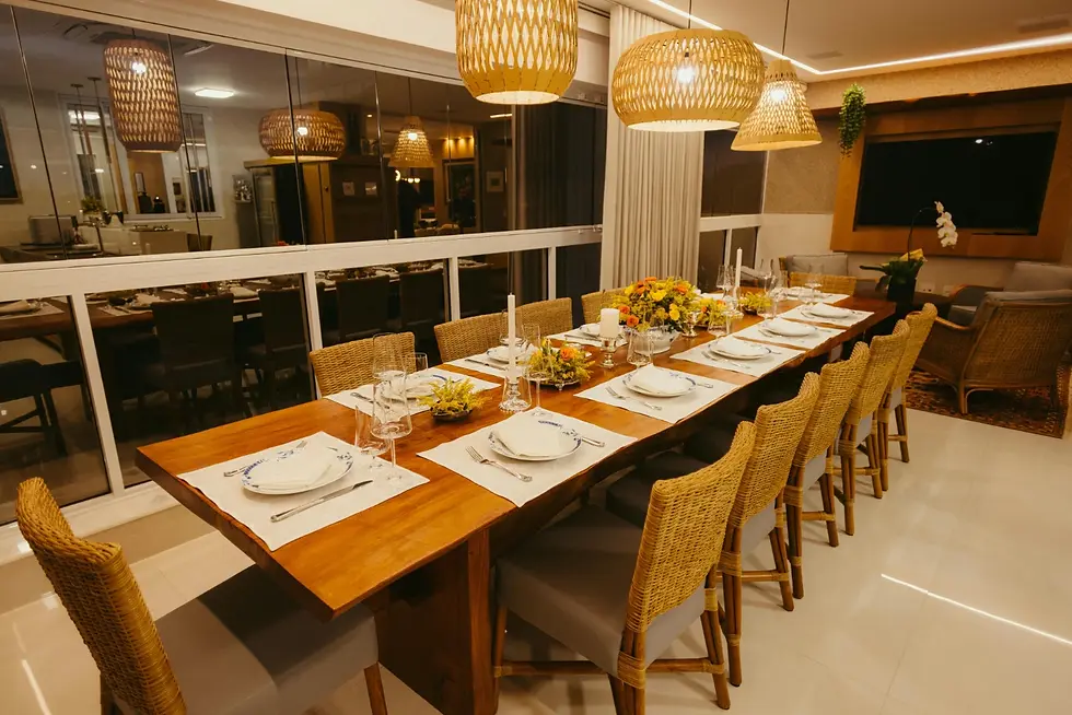 The Art of Effortless Hosting: Creating a Luxury Dinner Experience at Home
