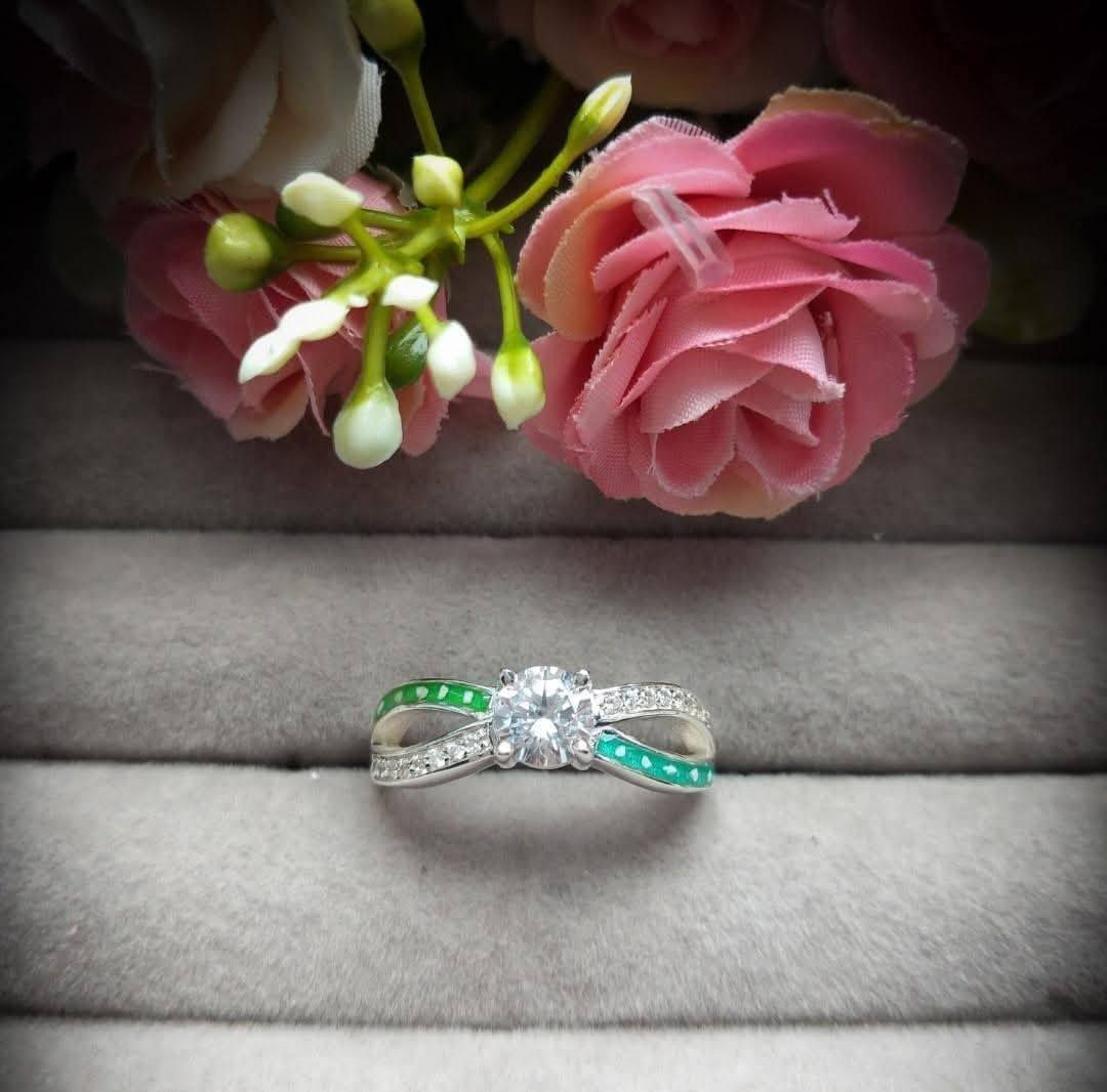 Infinity ring