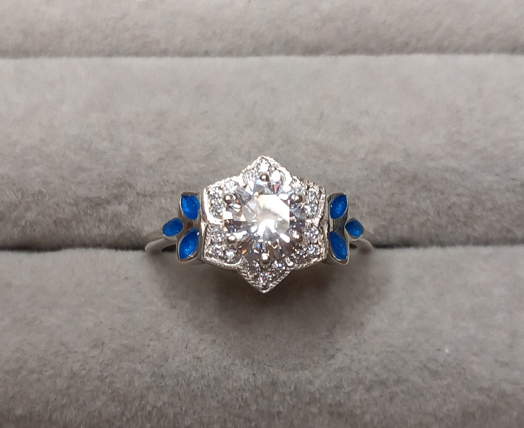 vintage floral ring