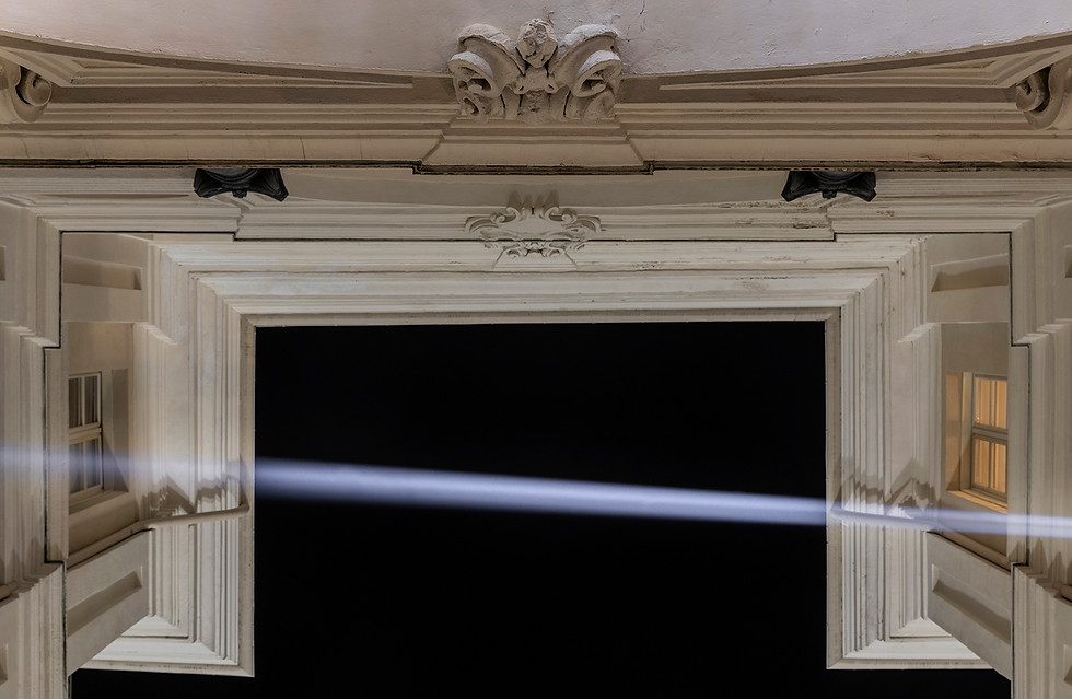 Emilio Ferro - Quantum - Foto Photo Roberto Conte - Palazzo Martini Di Cigala - Project to - Light Art - Light Artist - Barolo - Alba - Monforte - Cuneo - CN - Architecture - Design - Italia - Milano - Torino - Luce - Arte - Italy - Installazione Temporanea - Temporary Installation - Studio Emilio Ferro Extra