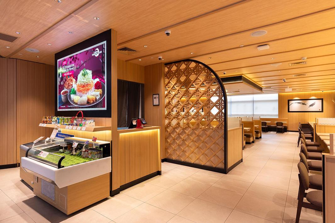 Entrance and display area in the Iciban Boshi interior.