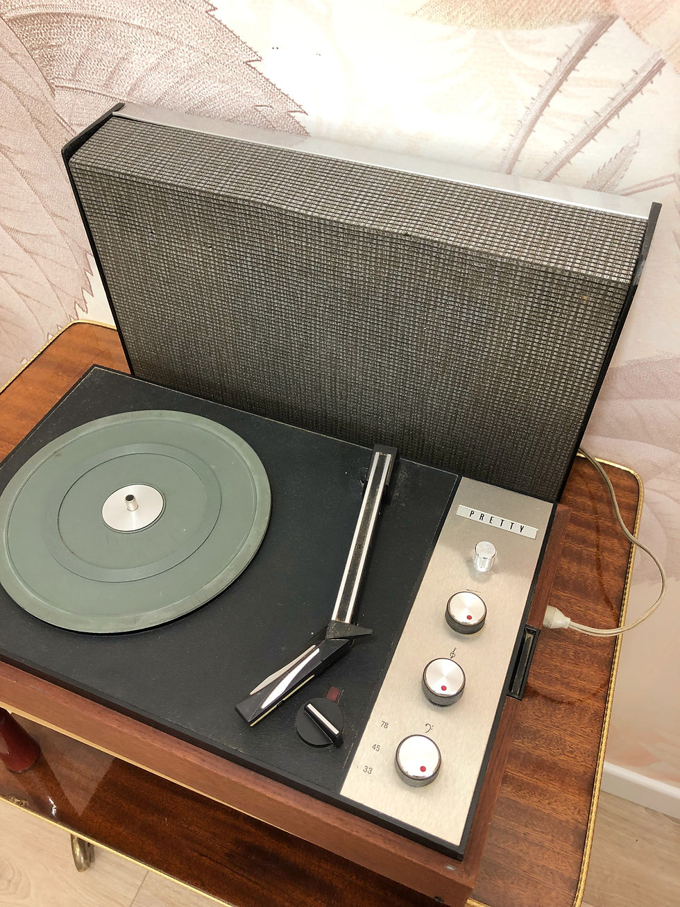 Miniature : Tourne-disque Pretty vintage, bluetooth
