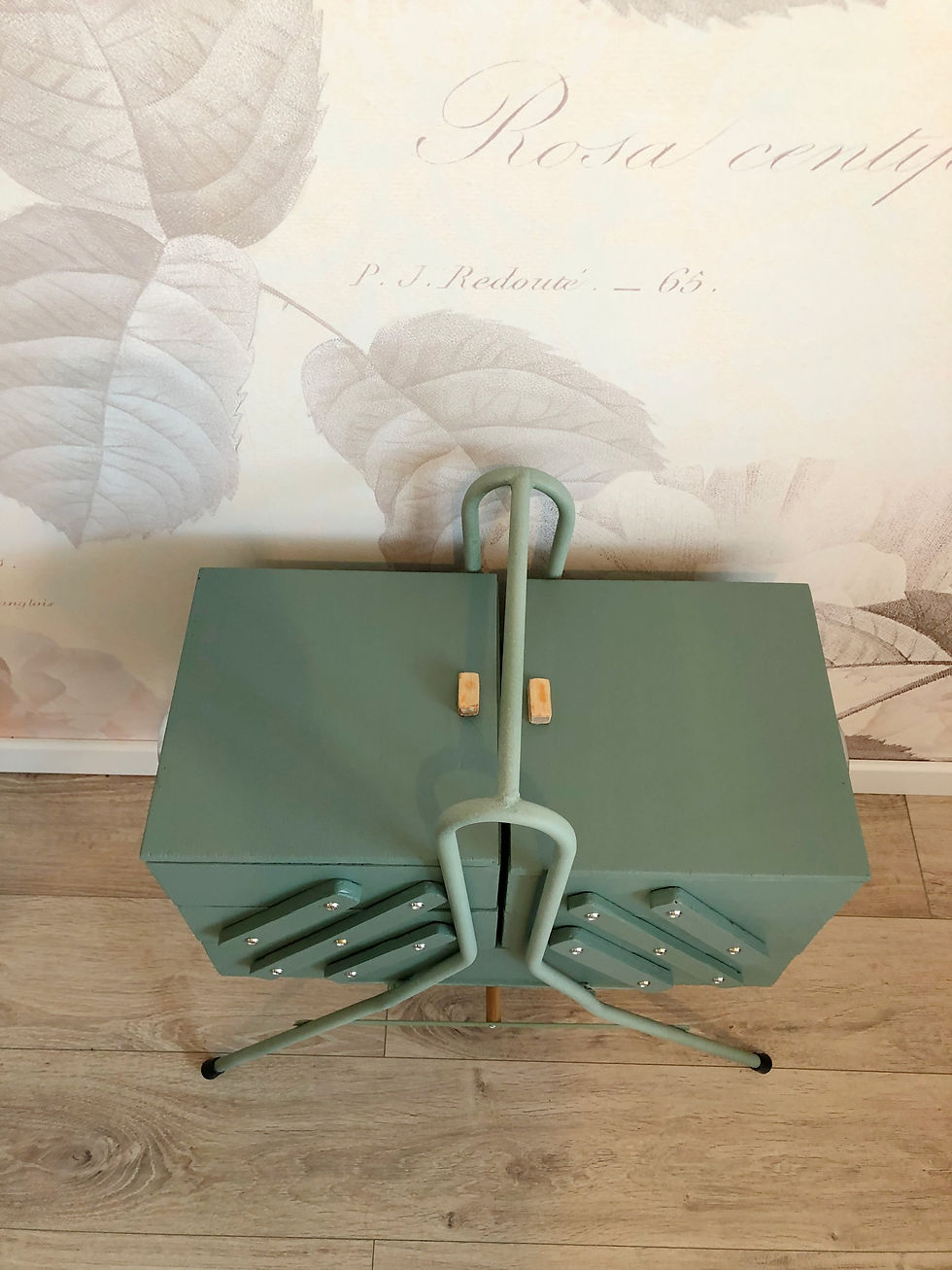 Miniature : Travailleuse artisanale