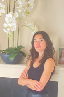Spécialiste certifiée massage Renata França à la Baule 