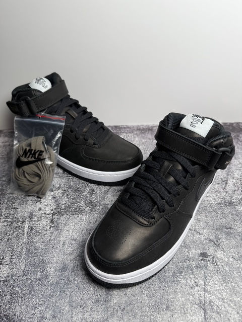 Nike Air Force 1 ’07 Mid SP Black/Black – UK Size 4.5 / 4 side by side