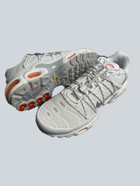 Nike Air Max Plus Utility White/Pure Platinum Background