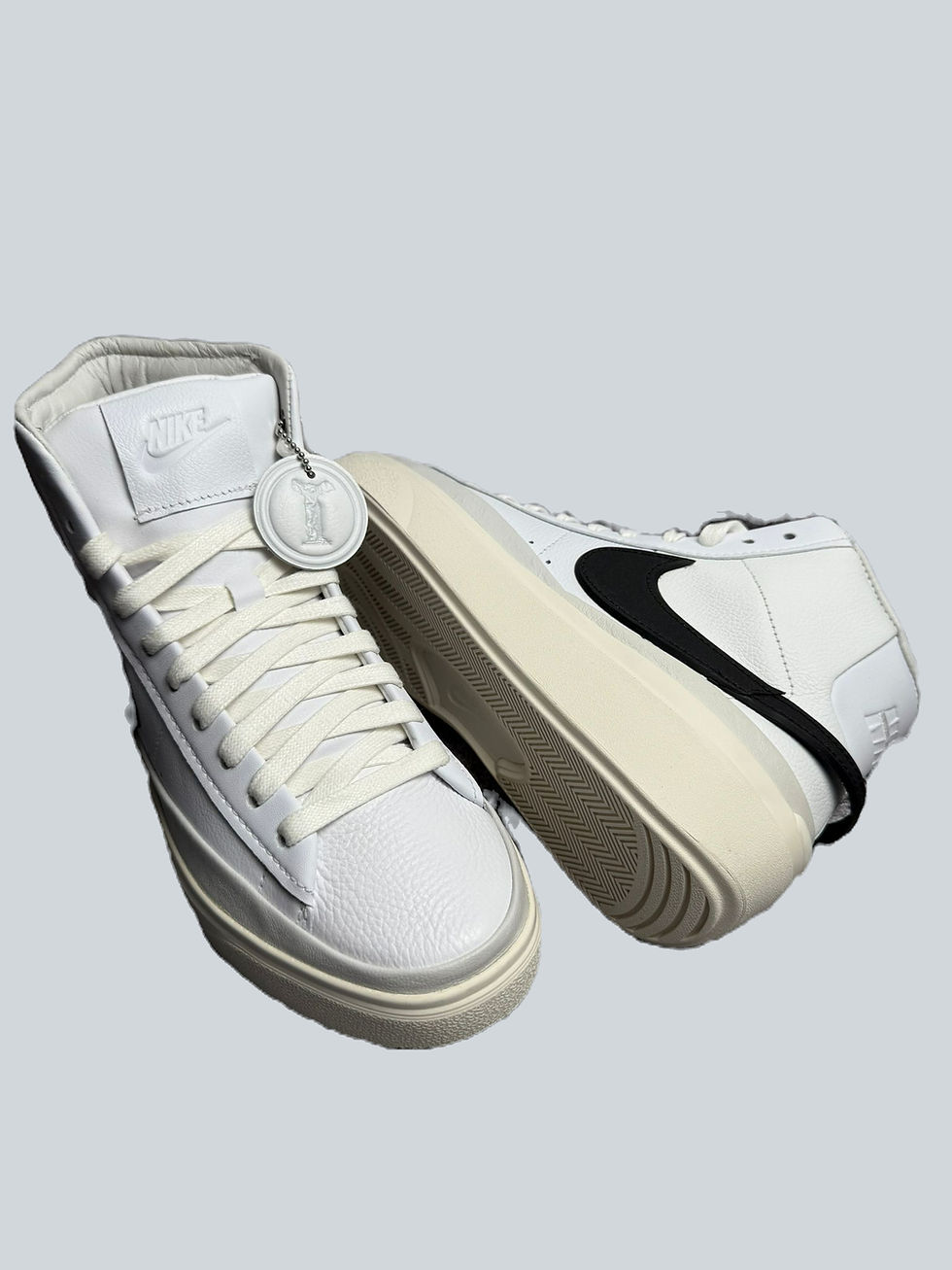 Nike Blazer Phantom MID - White/Black - Summit White Background