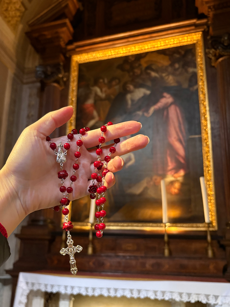 Thumbnail: The Crown of Roses Rosary Gift Set - Blessed by Pope Leo XIV, Handmade in Italy