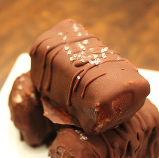 Healthy Snickers Ice Cream Bars (Raw, Vegan, GF, Refined Sugar Free)