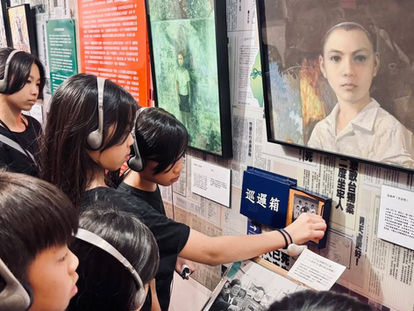 週二戶外踏查日,孩子們來到高雄市立歷史博物館,走進臺灣歷史的重要一頁——228事件。