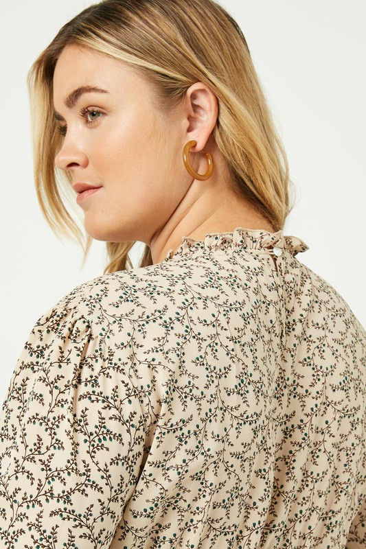 Thumbnail: SMOCKED BEAUTY MIDI DRESS IN BEIGE
