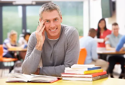 Curso-acceso-a-la-universidad-para-mayores-de-45-años.webp