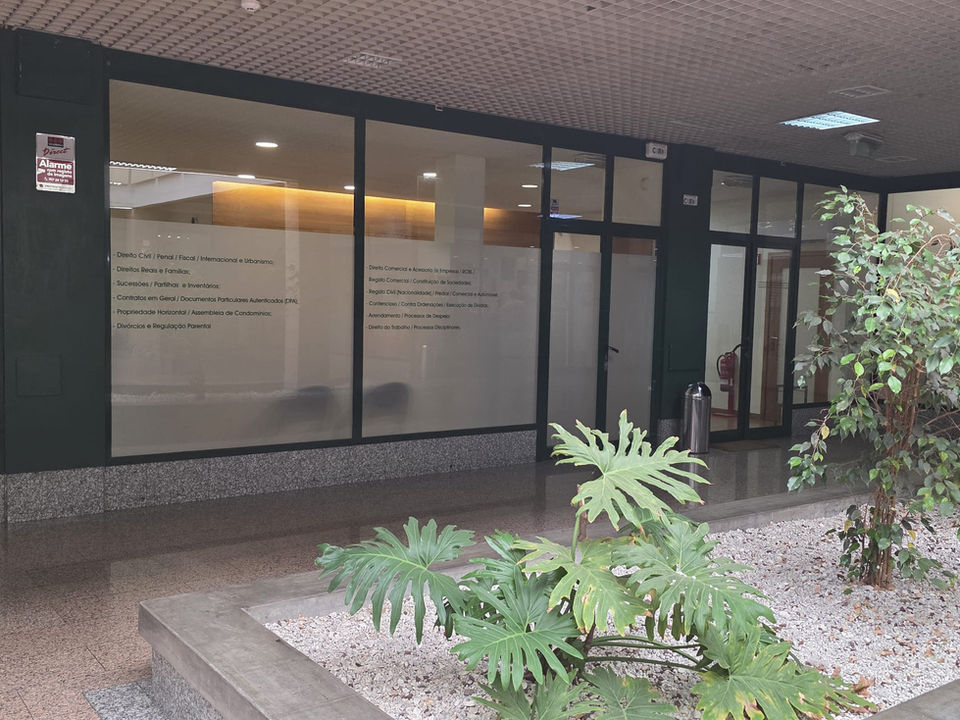 Serviços jurídicos. Advogados. Serviços notariais. Porto, matosinhos.