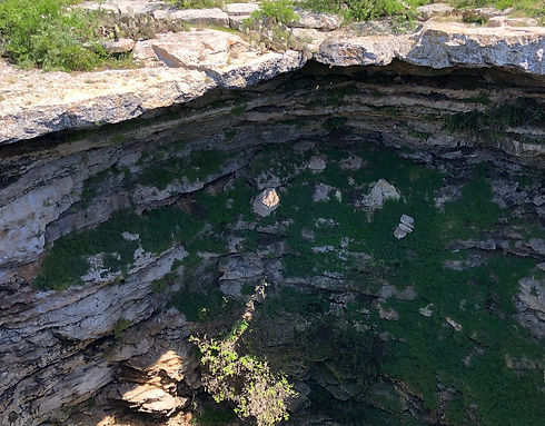 devilssinkhole.jpg