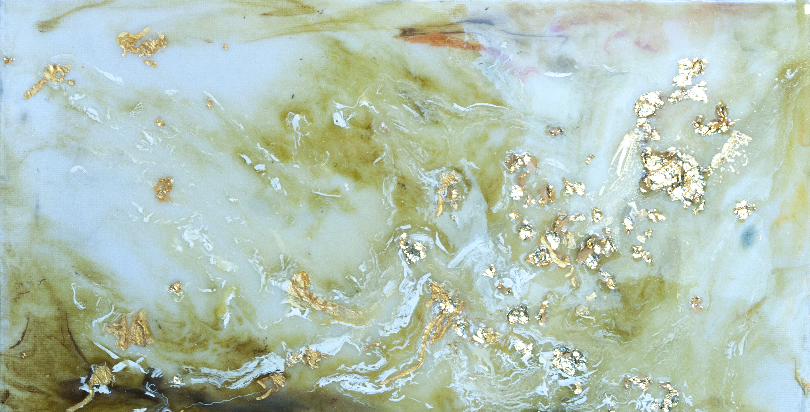 Resin gold