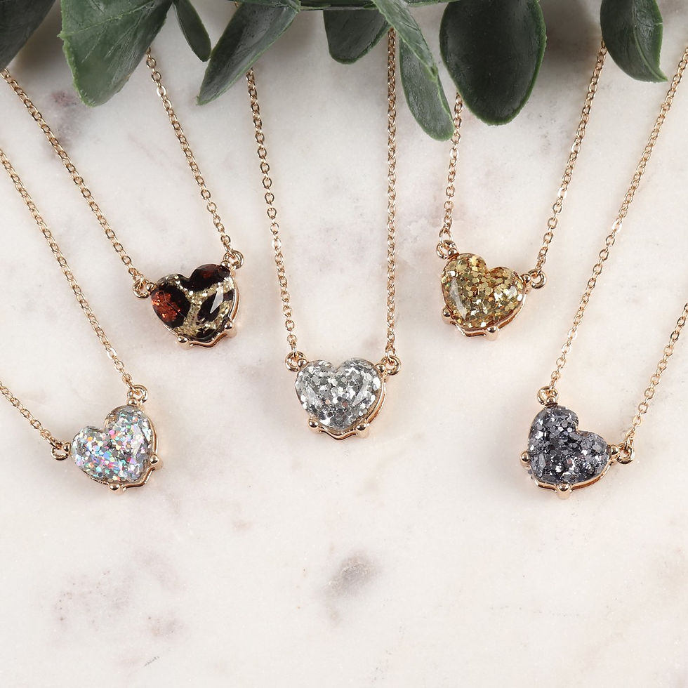 Thumbnail: Heart Glitter Epoxy Necklace