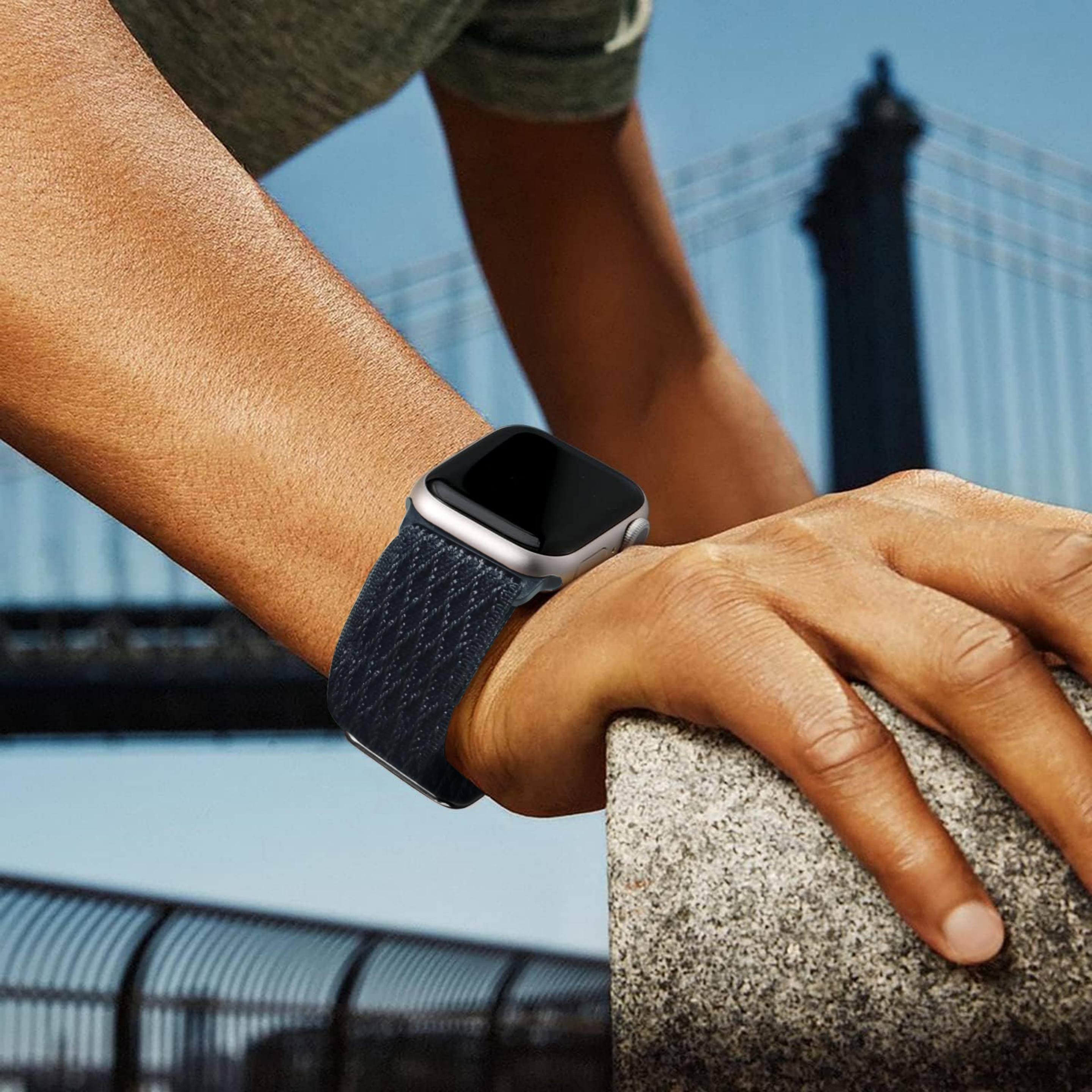 thumbnail image 2 of ComfiTime Correa para Apple Watch: Correas Elásticas para iWatch de 38-49 mm para Mujeres y Hombres, Correas Deportivas de Silicona Transpirables para Series SE 9 8 7 6 5 4 3 2 1 Ultra Ultra2, 2 of 13