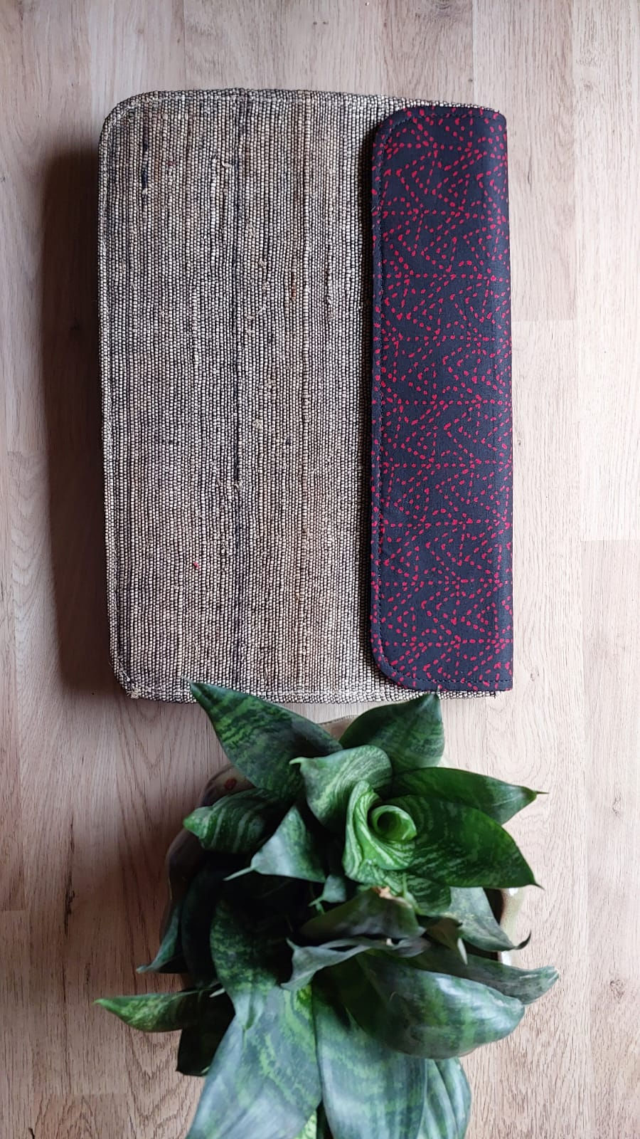 Thumbnail: Yume - Laptop Sleeve - Dark Blue with red