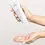 Miniaturbild: Produkt in Anwendung auf der Hand IMAGE Skincare - ILUMA - Intense Brightening Exfoliating Cleanser