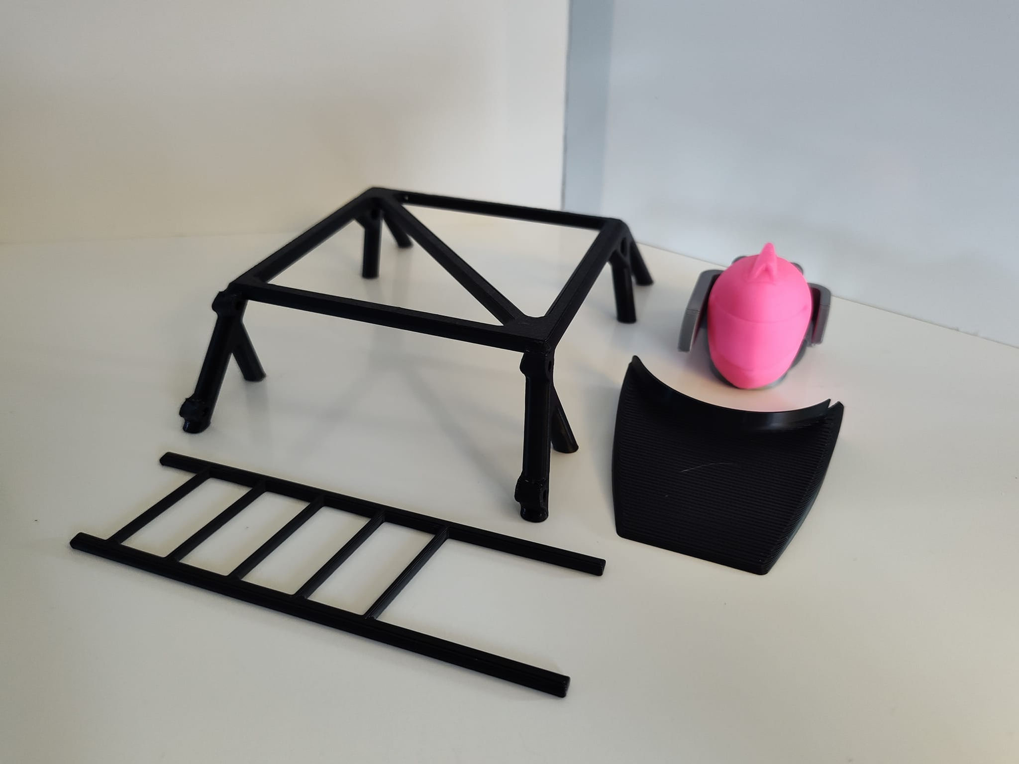 Killshot" 1/10 LM Cage, cowl, driver w/containment seat