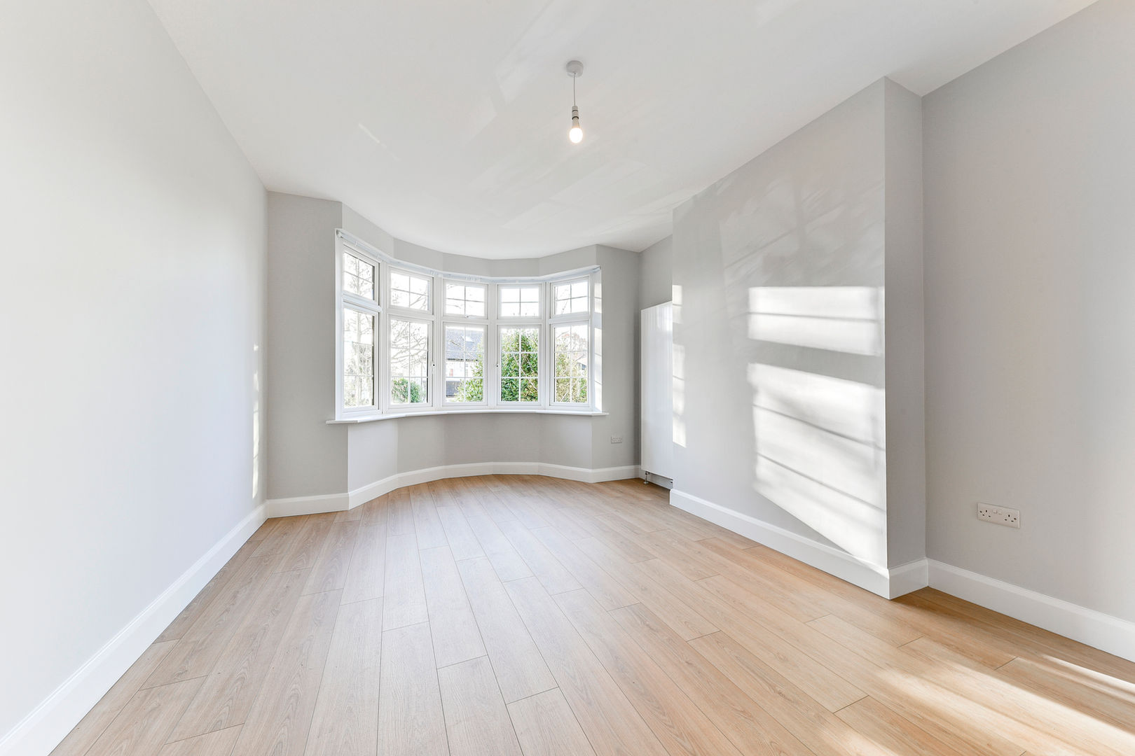 Leeside Crescent, NW11