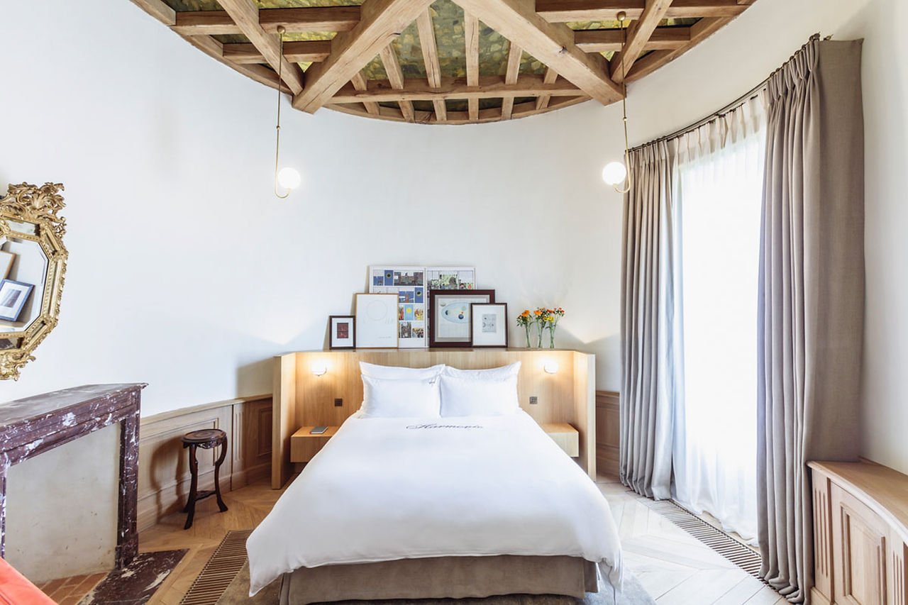 La chambre de la Suite Soleil Prestige, un séjour très Hiddenist