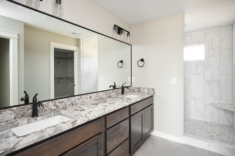 Ridgewood Homes Custom Primary Suite