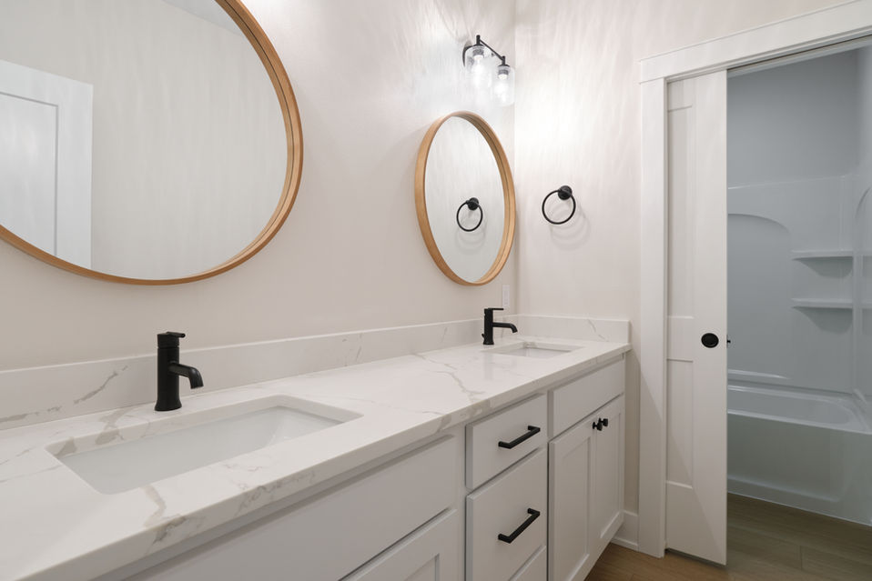 Ridgewood Homes Custom Primary Suite