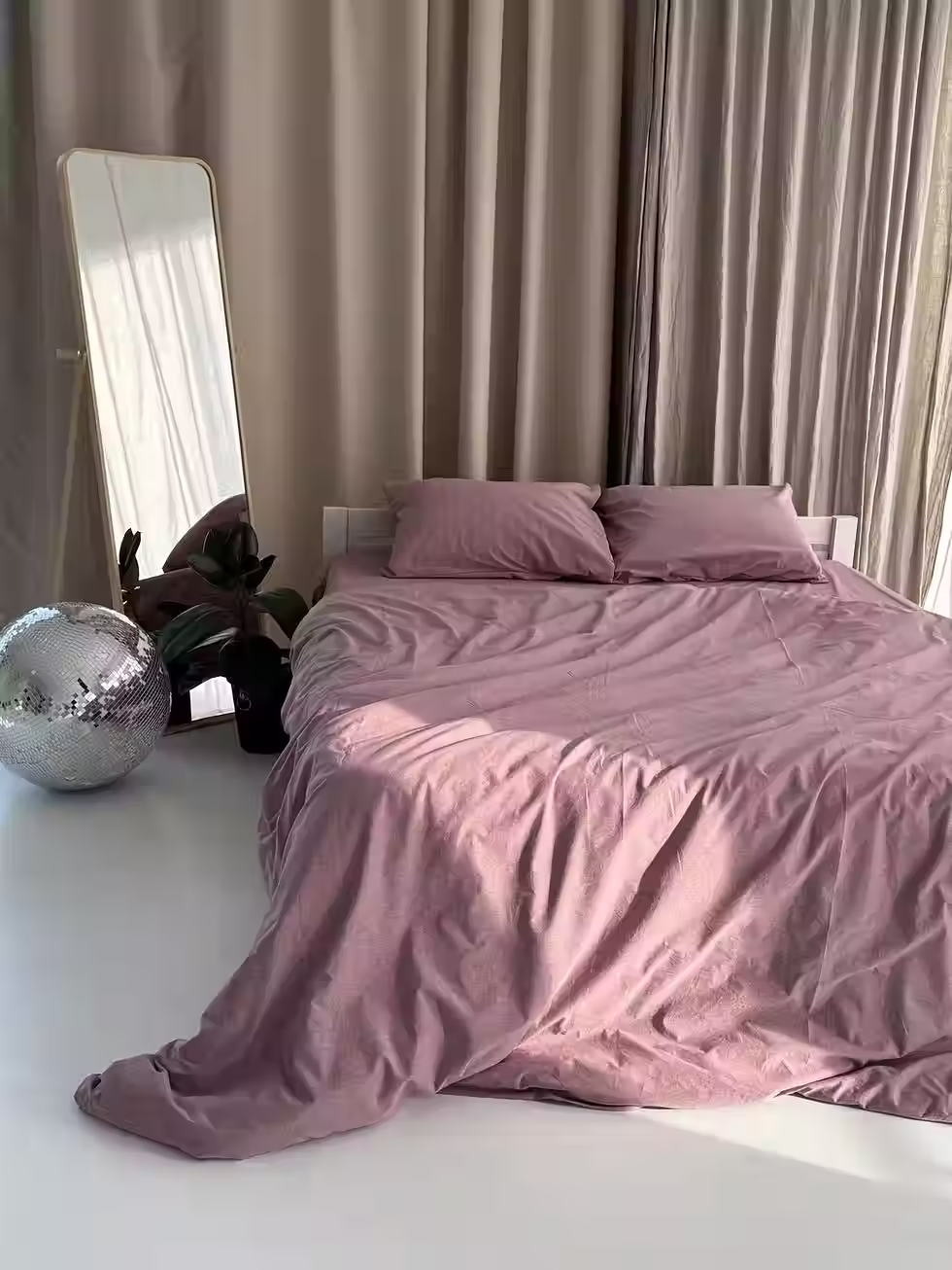 Thumbnail: Diana Linen Cotton Mauve Sheet Set