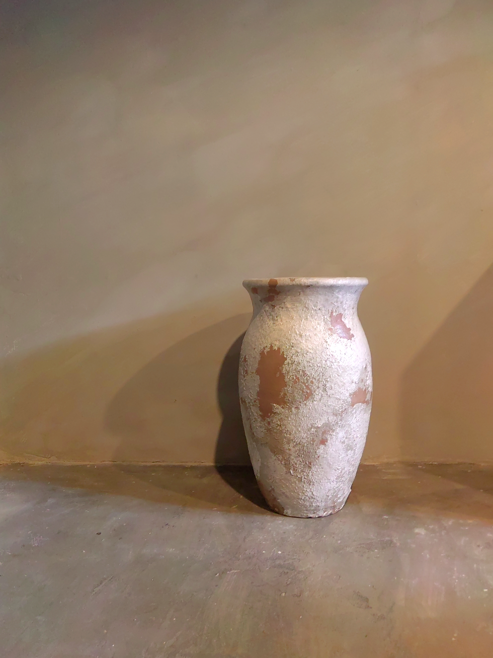 Thumbnail: Bhavya Floor Vase in White Blend D14" x H20"