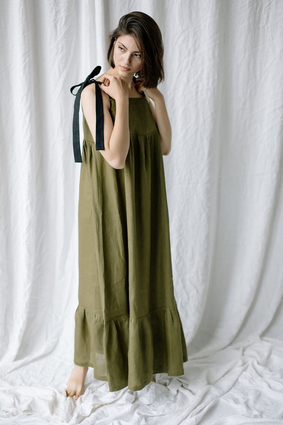 Thumbnail: Ferina Day Dress Moss Green