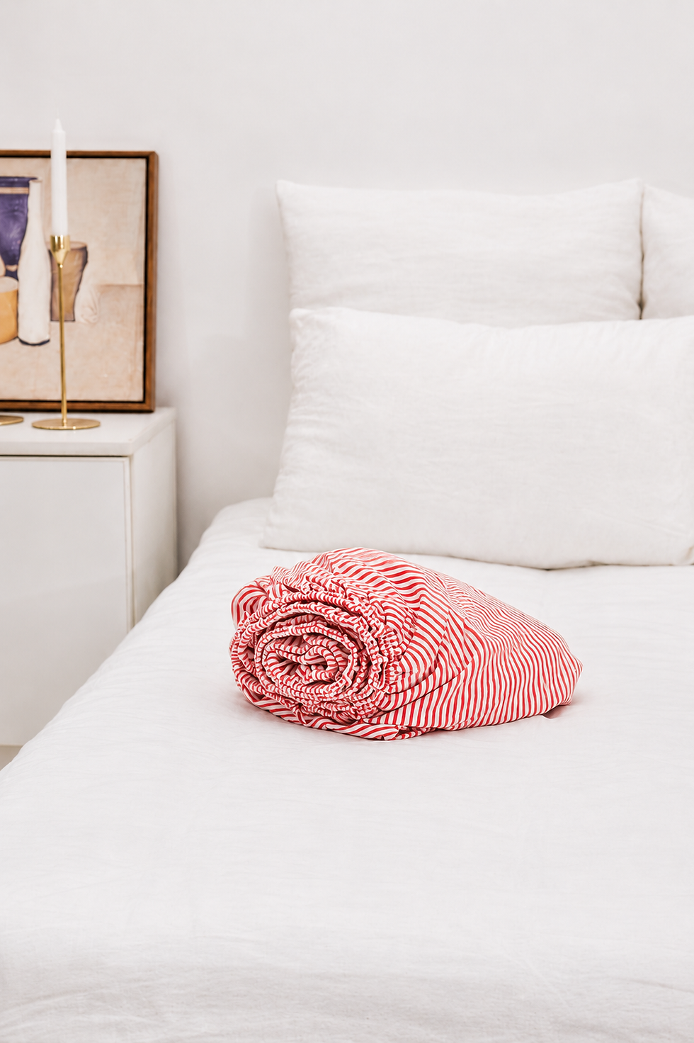 Thumbnail: Divina Linen Red Fitted Sheet