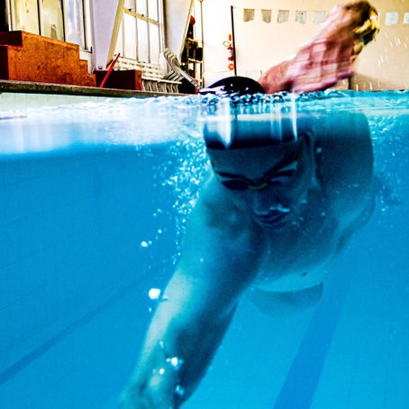 3 Educativos de pernada e 3 de braçada para melhorar o seu nado crawl