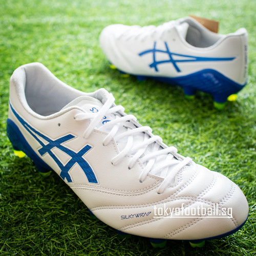 ASICS DS LIGHT X-FLY 6 1101a076-102 | TOKYO FOOTBALL