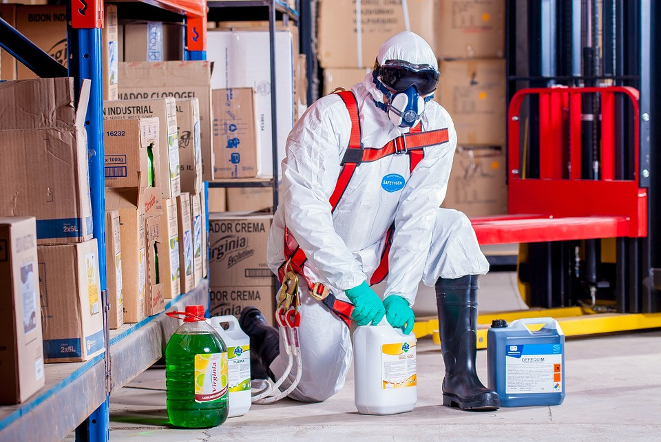 Control de emergencias con materiales y residuos peligrosos